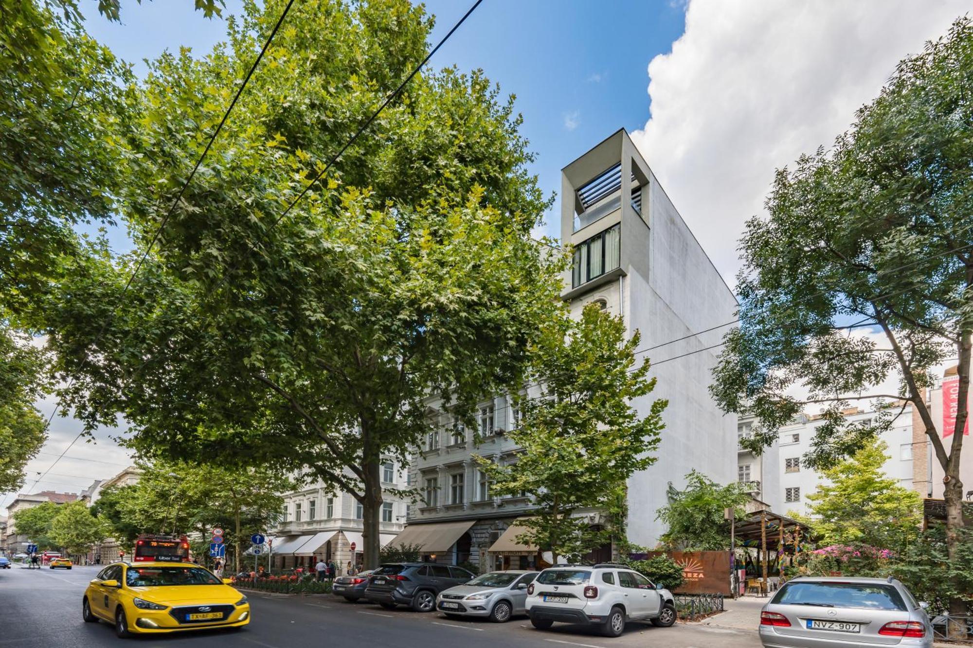 Apartment Spacious By Opera Budapest