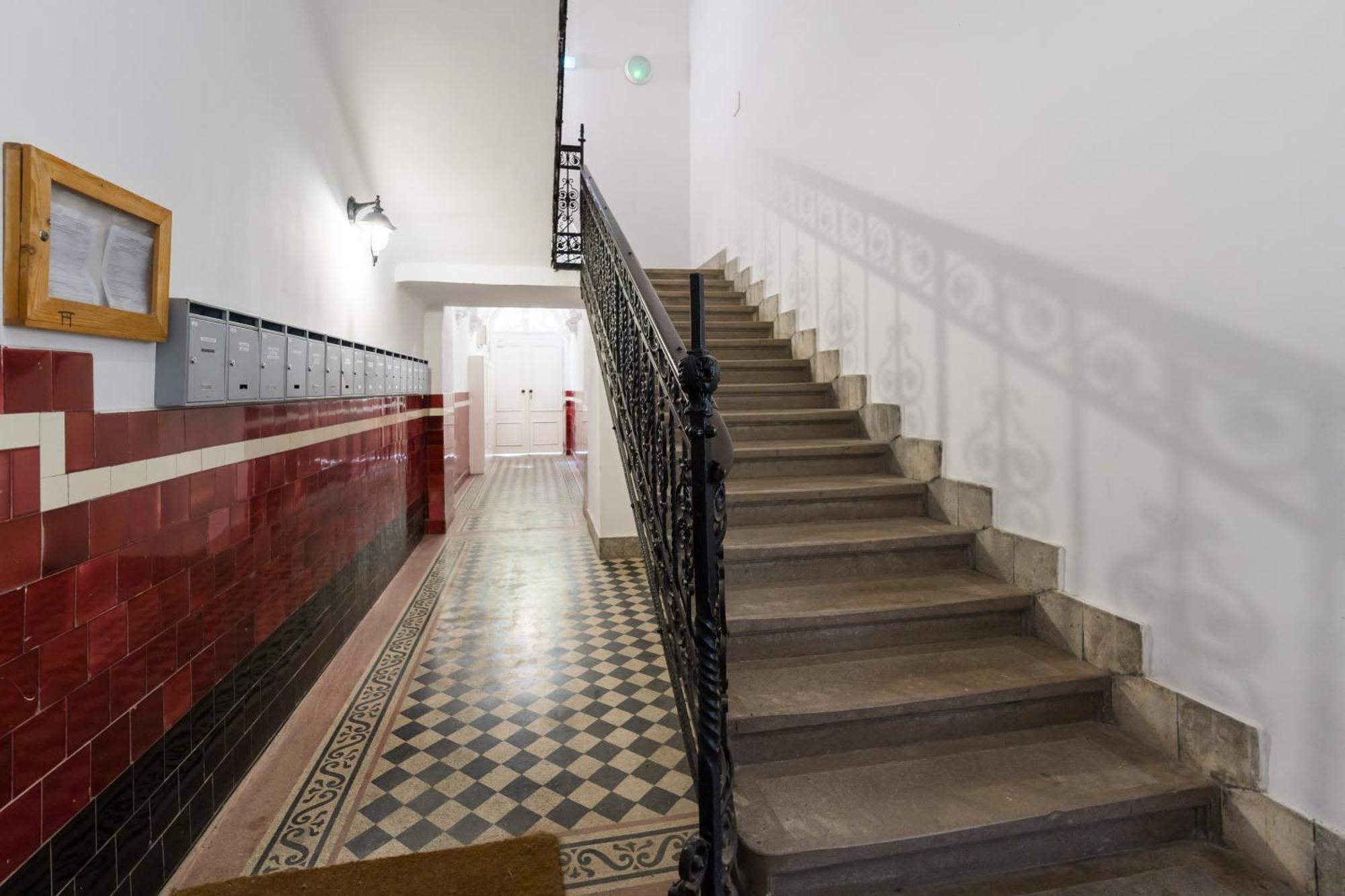 Apartment Spacious By Opera