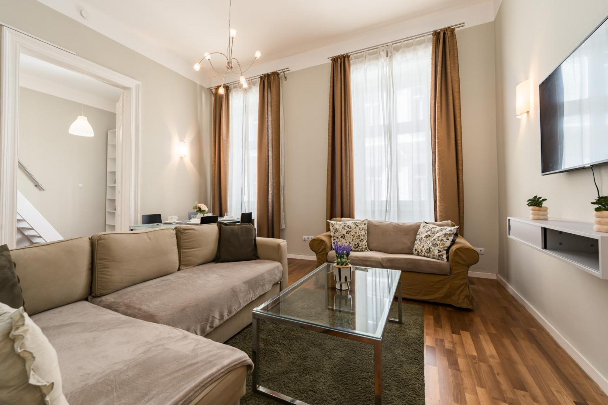Apartment Spacious By Opera Budapest