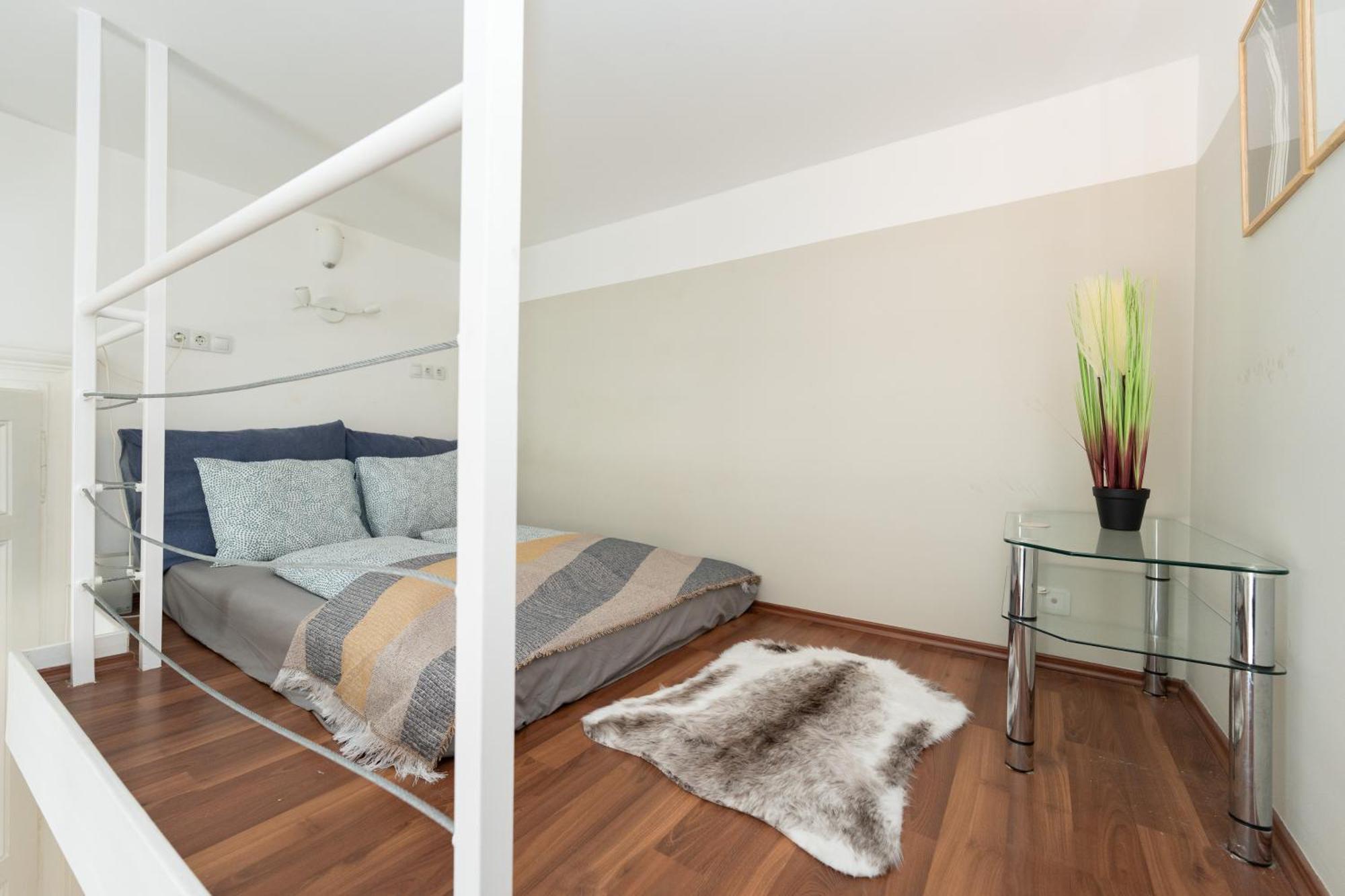 Apartment Spacious By Opera *